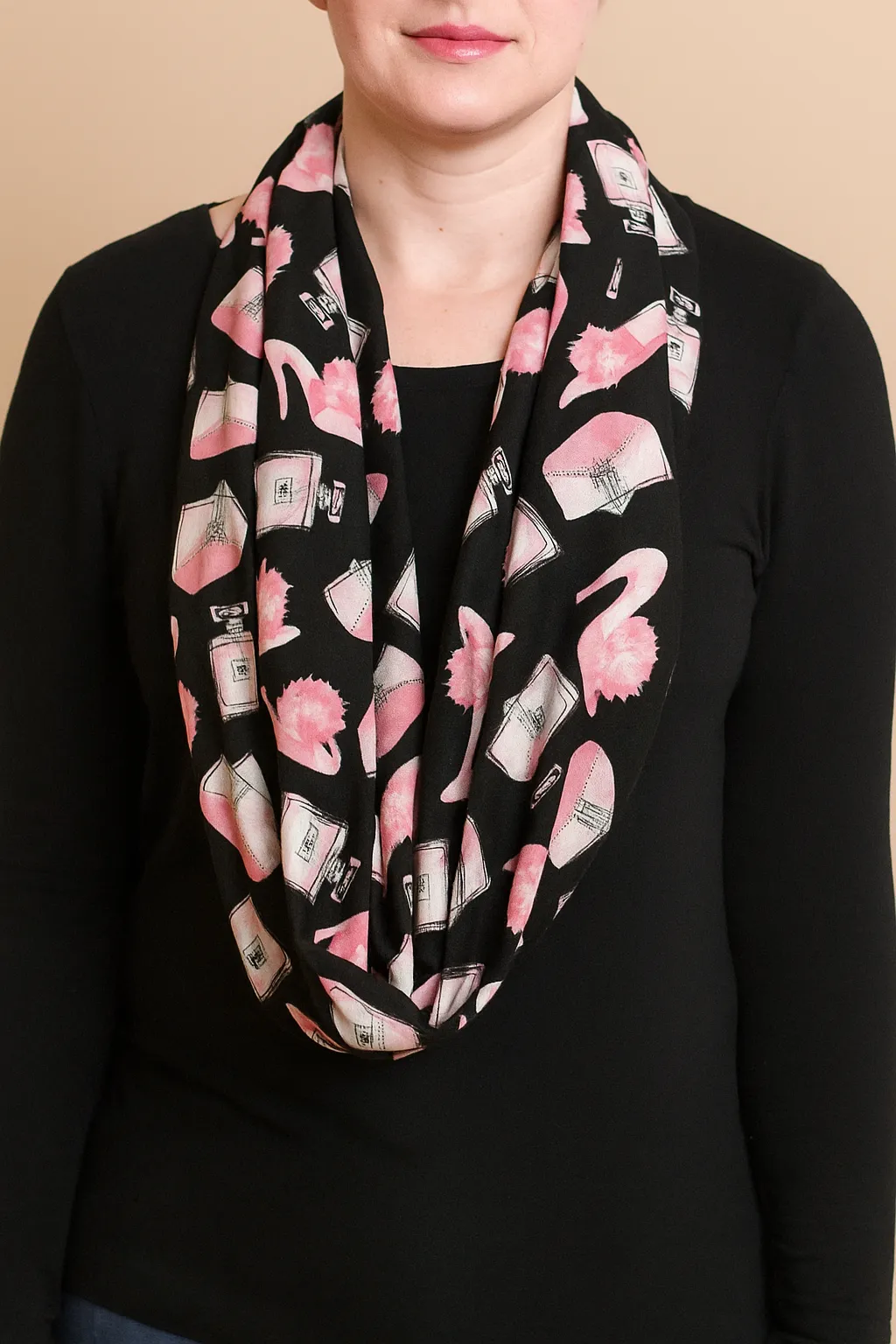 Infinity scarf with pocket- shopping theme